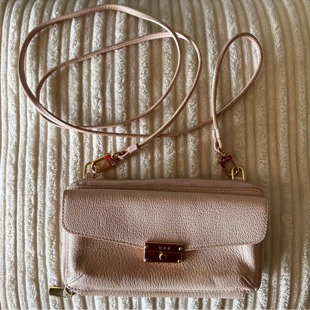 Tumi Larkin Stockton Phone Leather Soft Pink Wallet ID Lock Crossbody SLG WOC